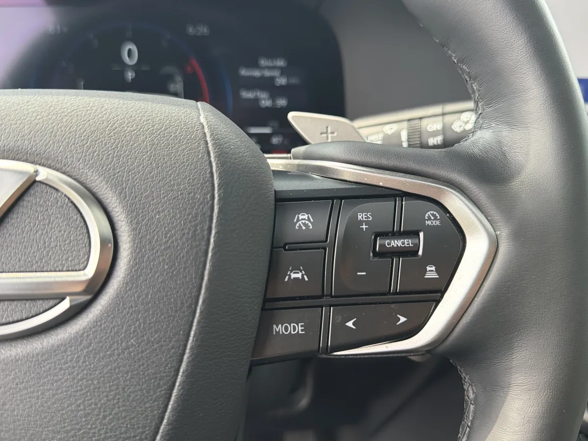 2025 Lexus GX GX 550 Overtrail+ thumbnail 32