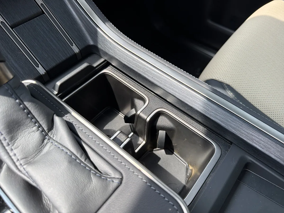 2025 Lexus GX GX 550 Overtrail+ thumbnail 41