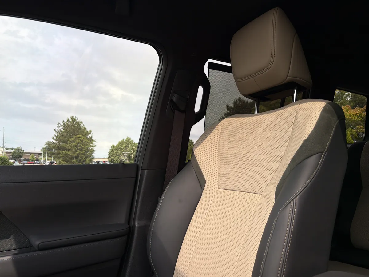 2025 Lexus GX GX 550 Overtrail+ thumbnail 48