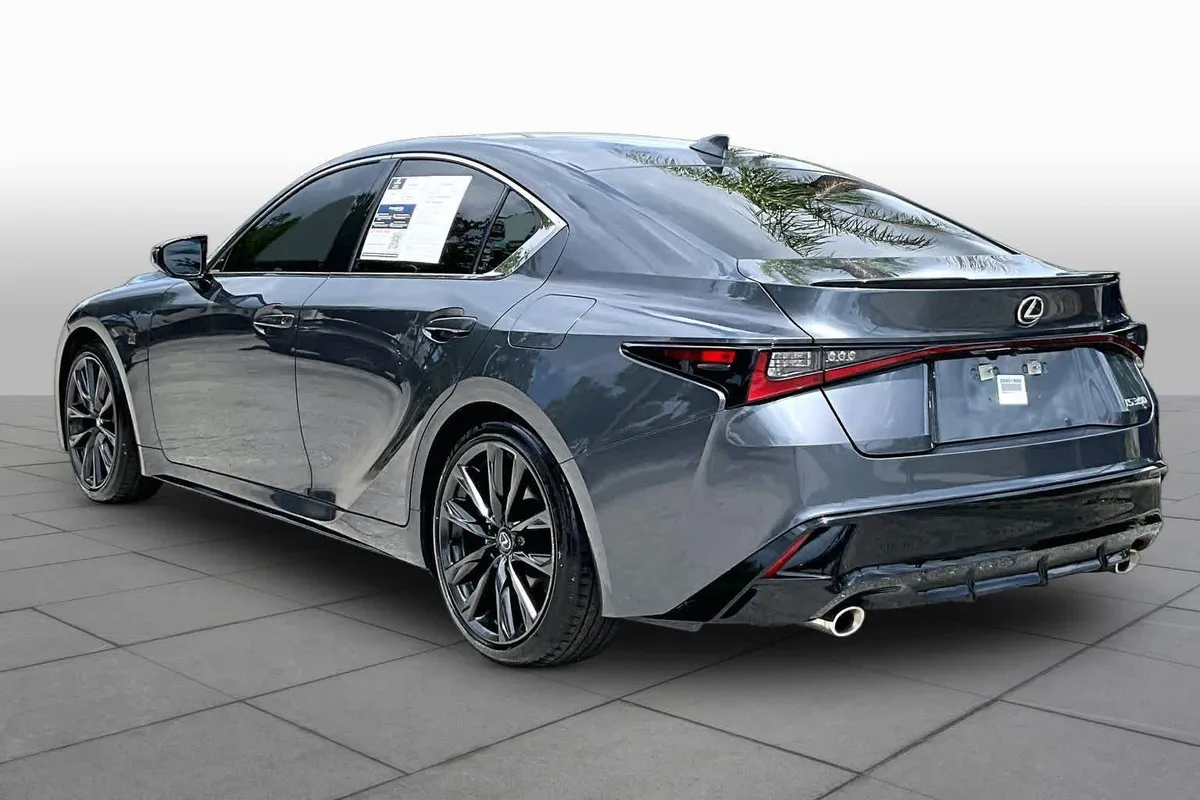 2025 Lexus IS 350 F SPORT Design thumbnail 12
