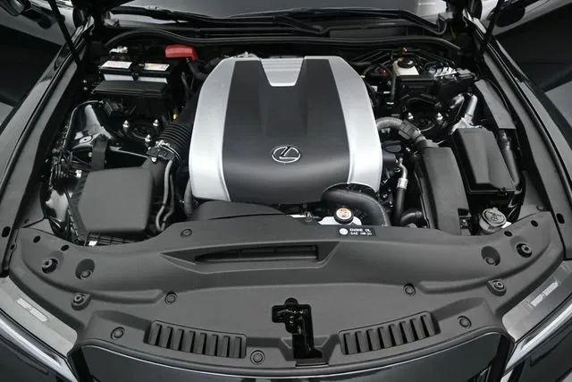 2025 Lexus IS 350 F SPORT Design thumbnail 18