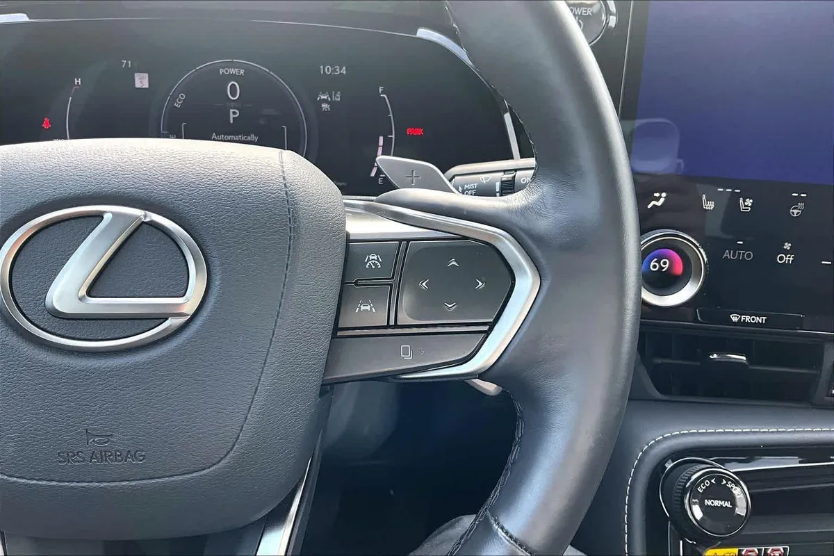 2025 Lexus NX 350h Premium thumbnail 24