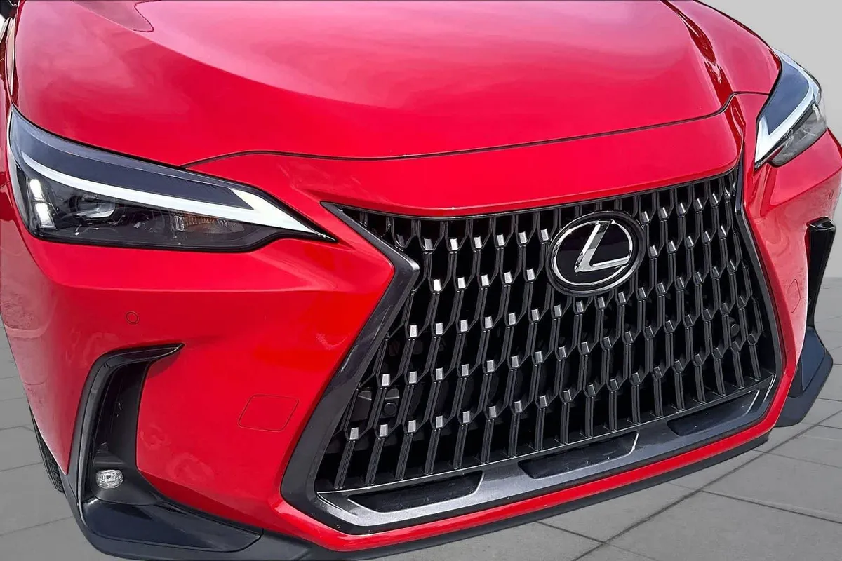 2025 Lexus NX 350h Premium thumbnail 29