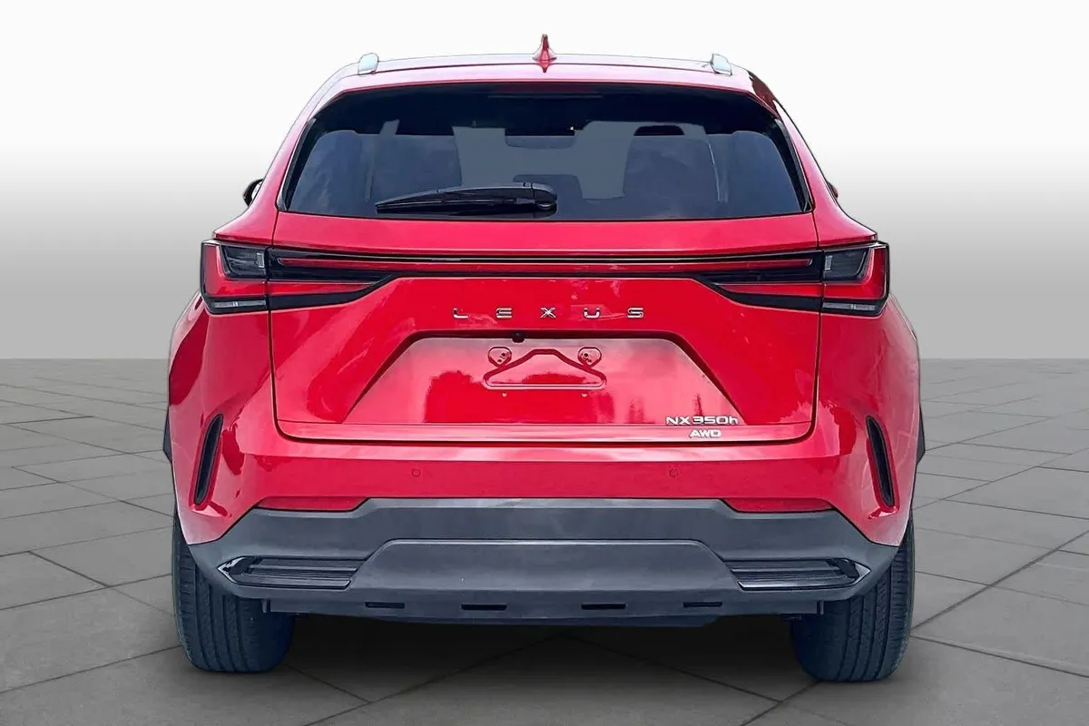 2025 Lexus NX 350h Premium thumbnail 5