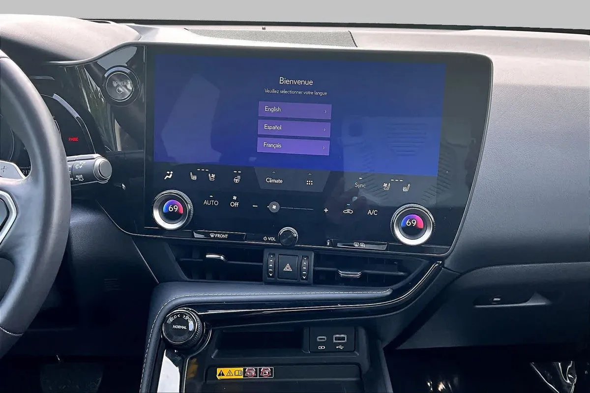 2025 Lexus NX 350h Premium thumbnail 7