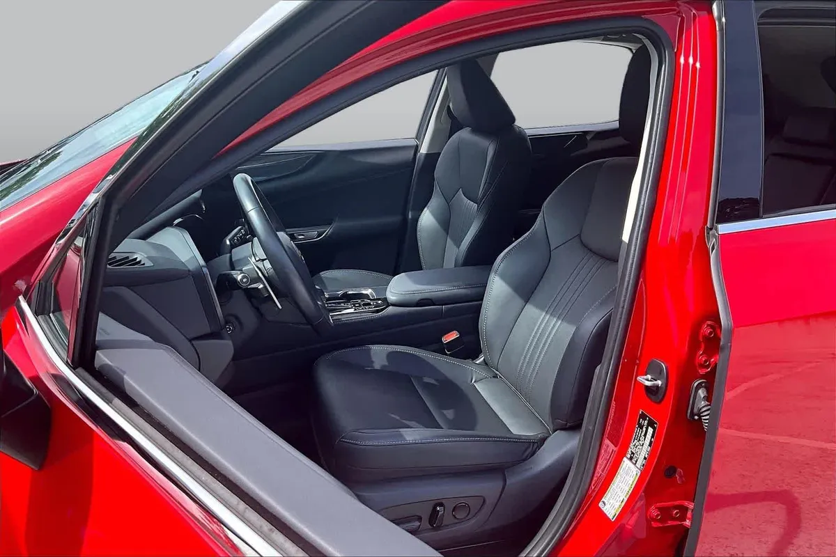 2025 Lexus NX 350h Premium thumbnail 8