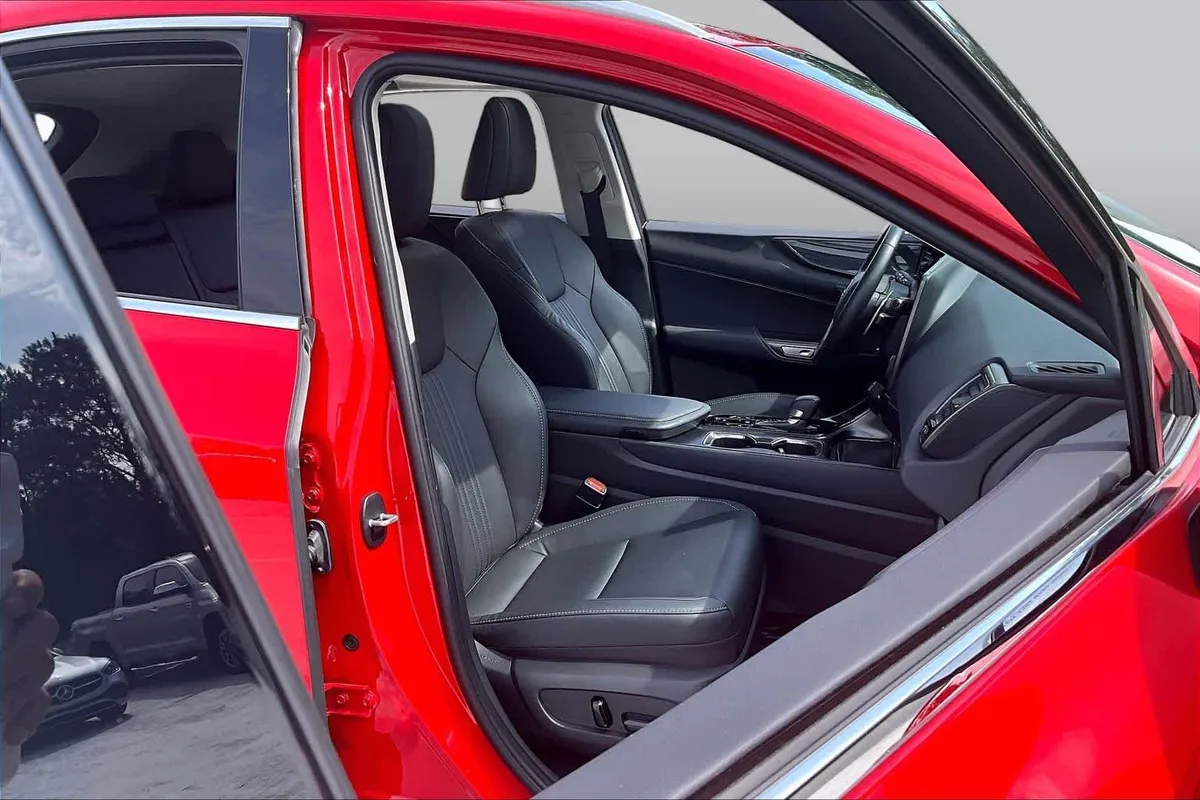 2025 Lexus NX 350h Premium thumbnail 9