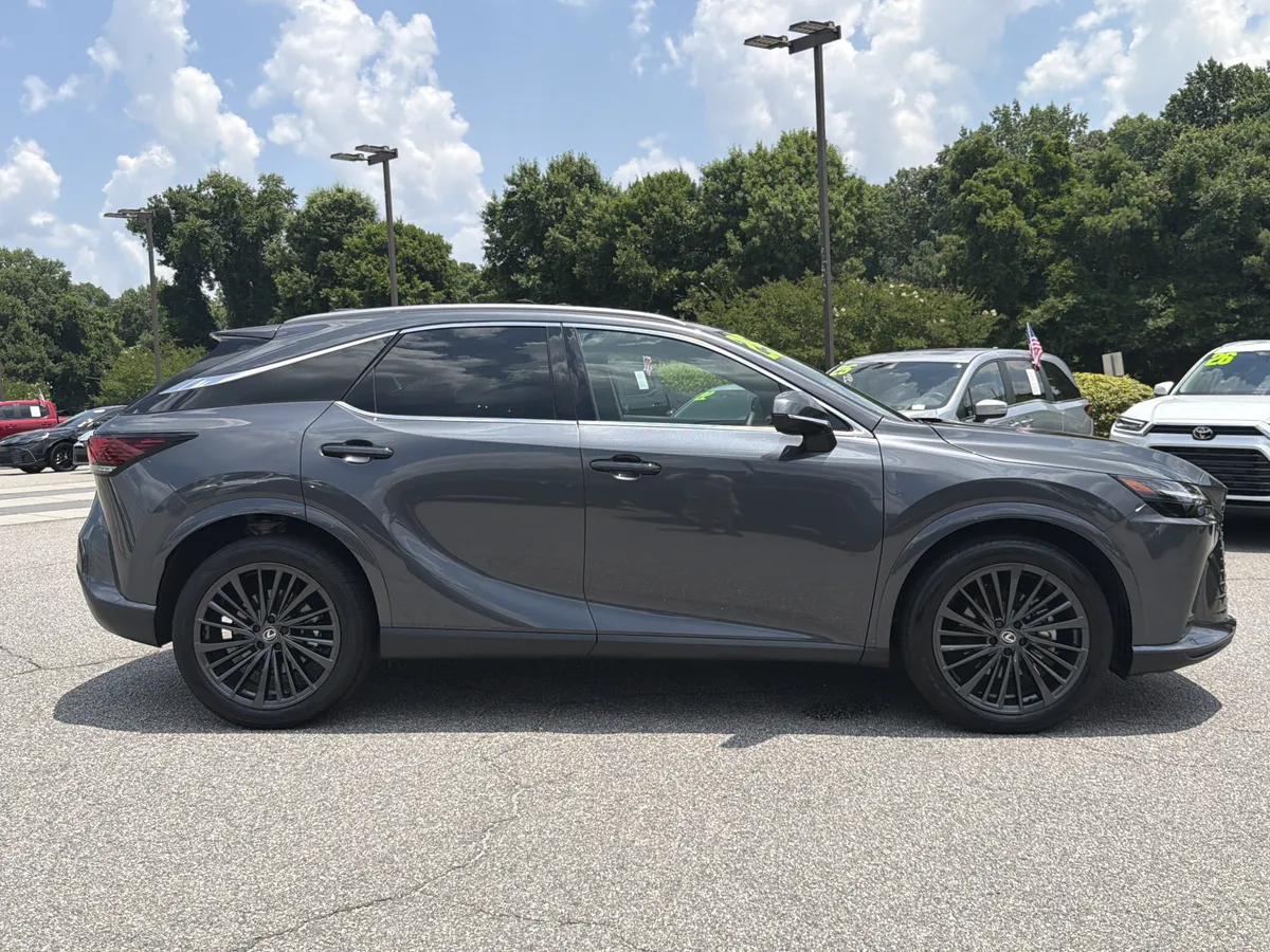 2025 Lexus RX 350h Premium thumbnail 17