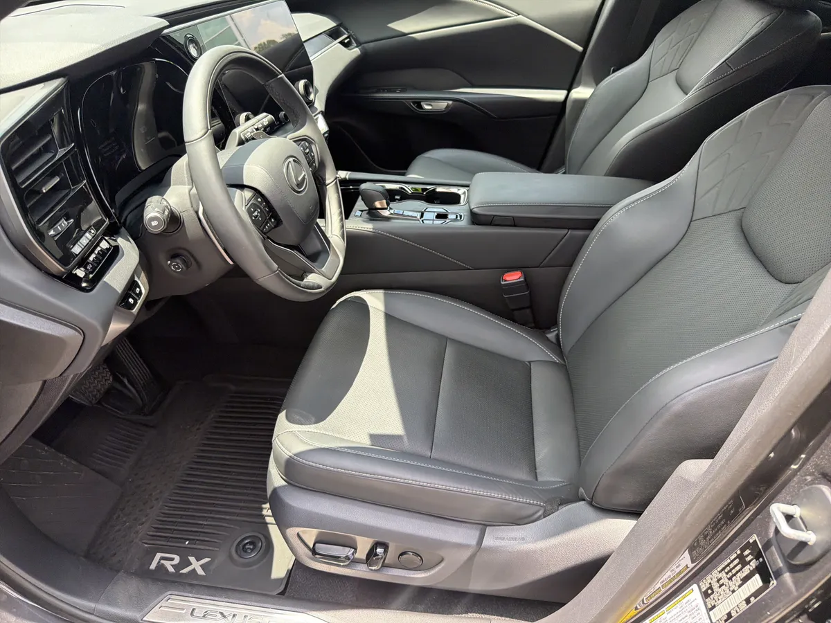 2025 Lexus RX 350h Premium thumbnail 18