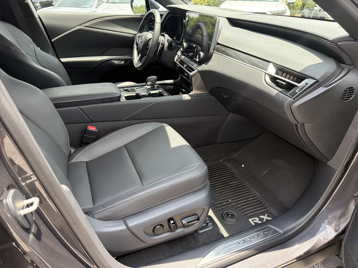 2025 Lexus RX 350h Premium thumbnail 23