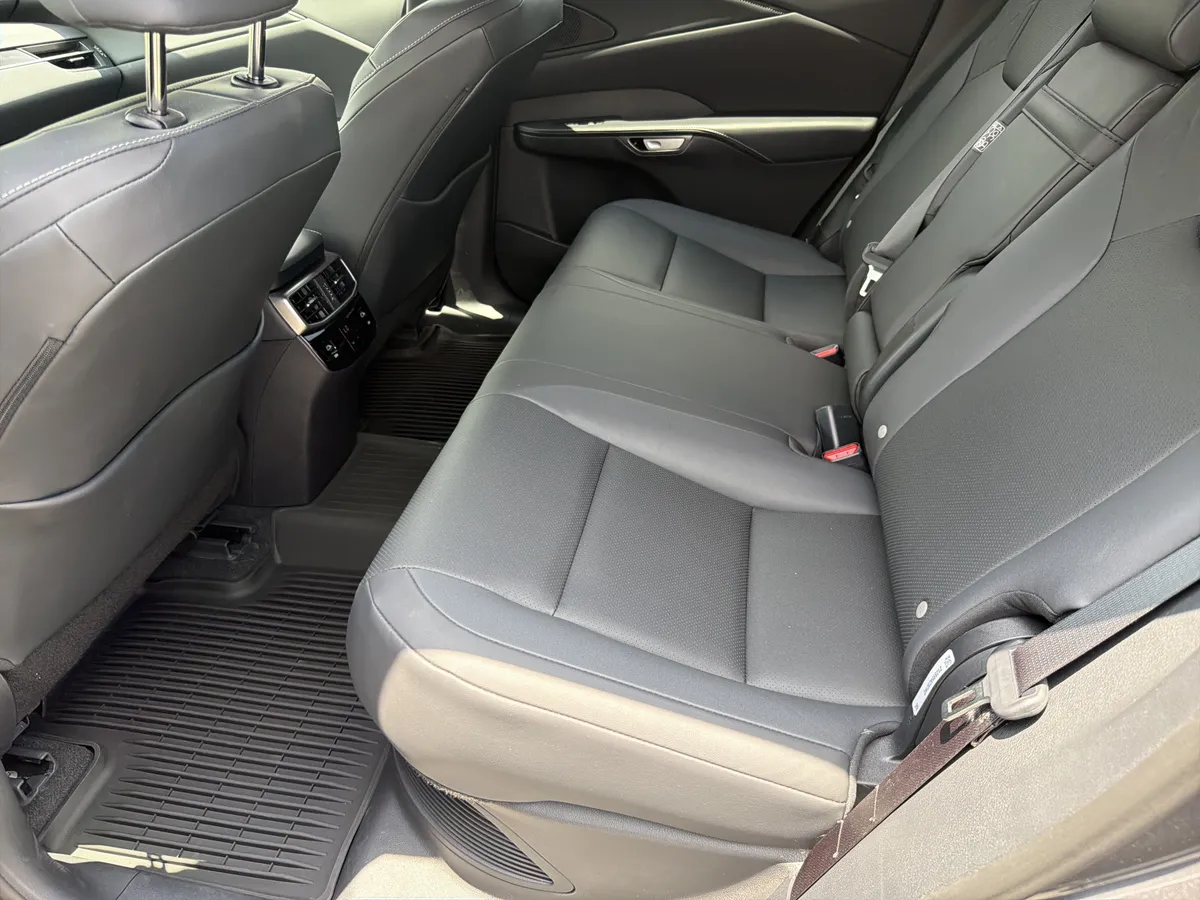 2025 Lexus RX 350h Premium thumbnail 29