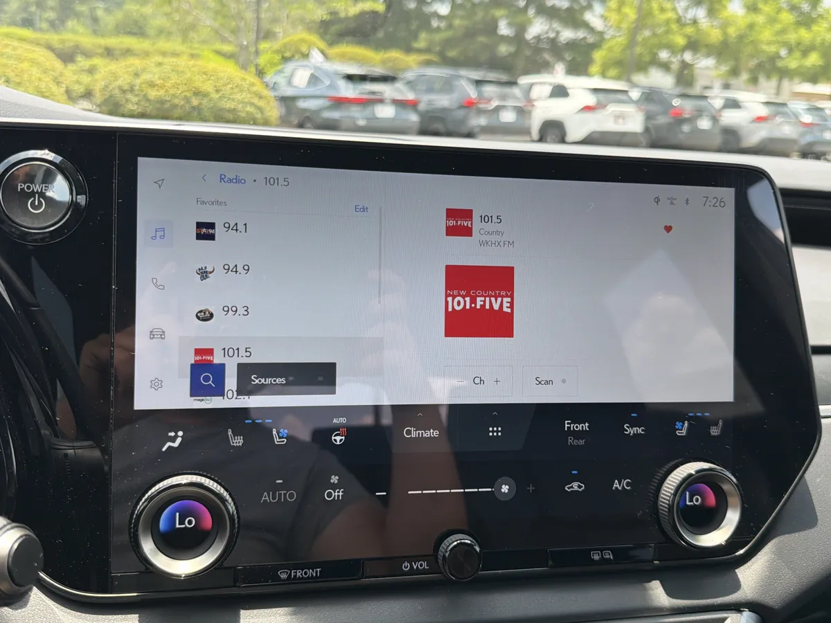 2025 Lexus RX 350h Premium thumbnail 6