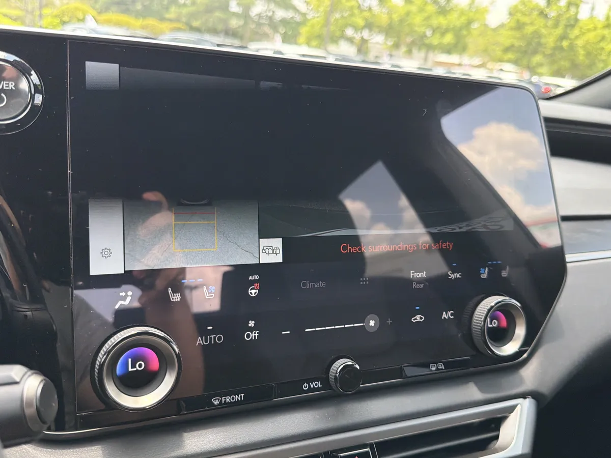 2025 Lexus RX 350h Premium thumbnail 7
