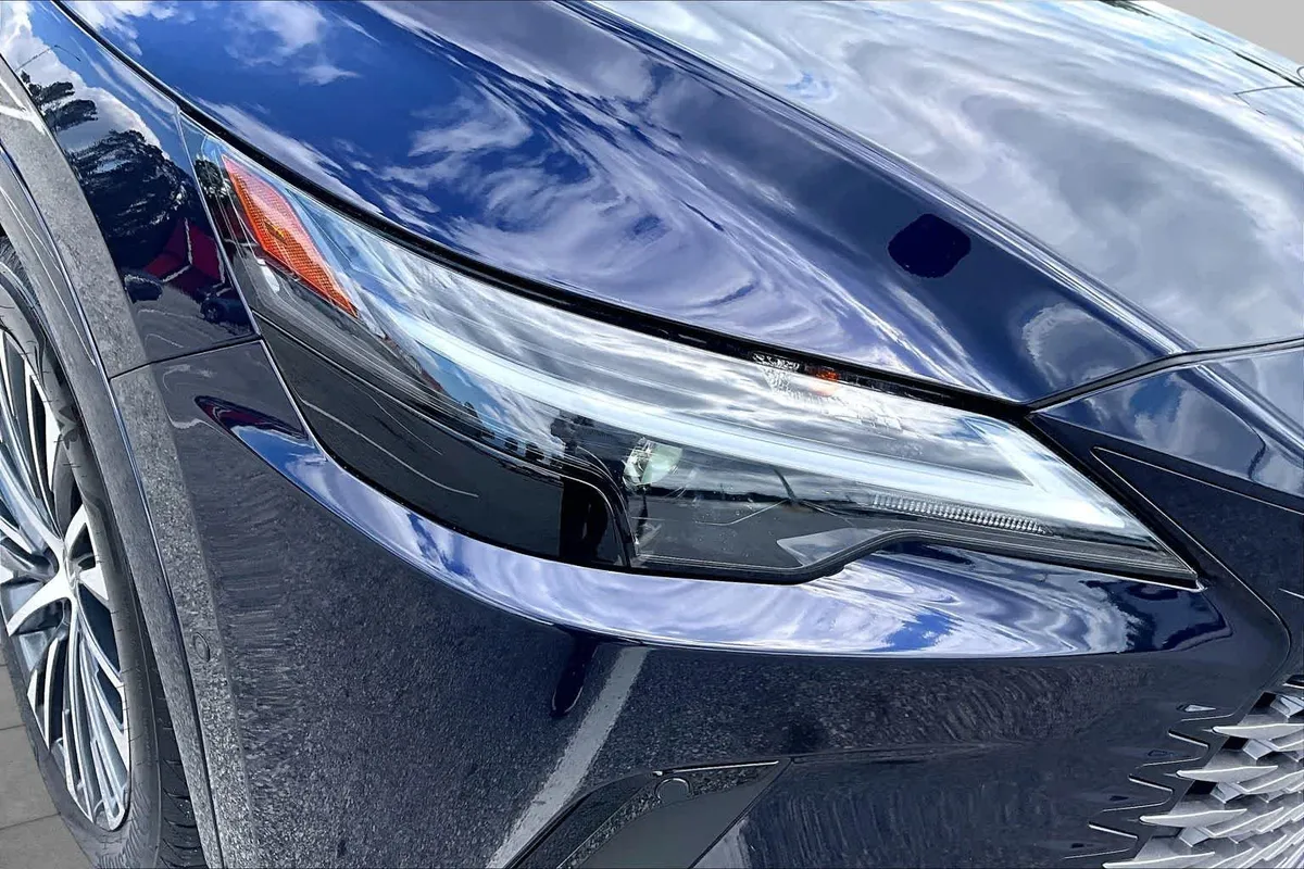 2025 Lexus RX 350h Premium Plus thumbnail 28
