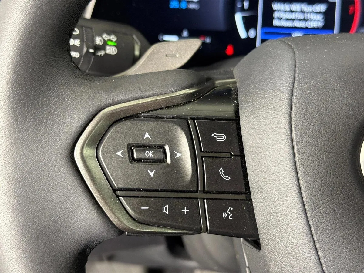 2025 Lexus RX RX 350 thumbnail 25