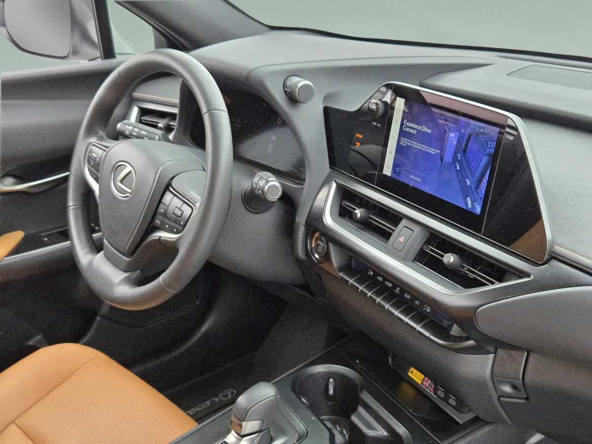 2025 LEXUS UX 300h thumbnail 28