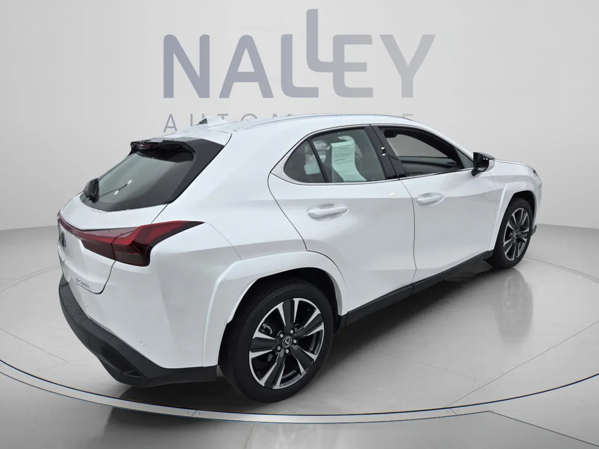 2025 LEXUS UX 300h thumbnail 5