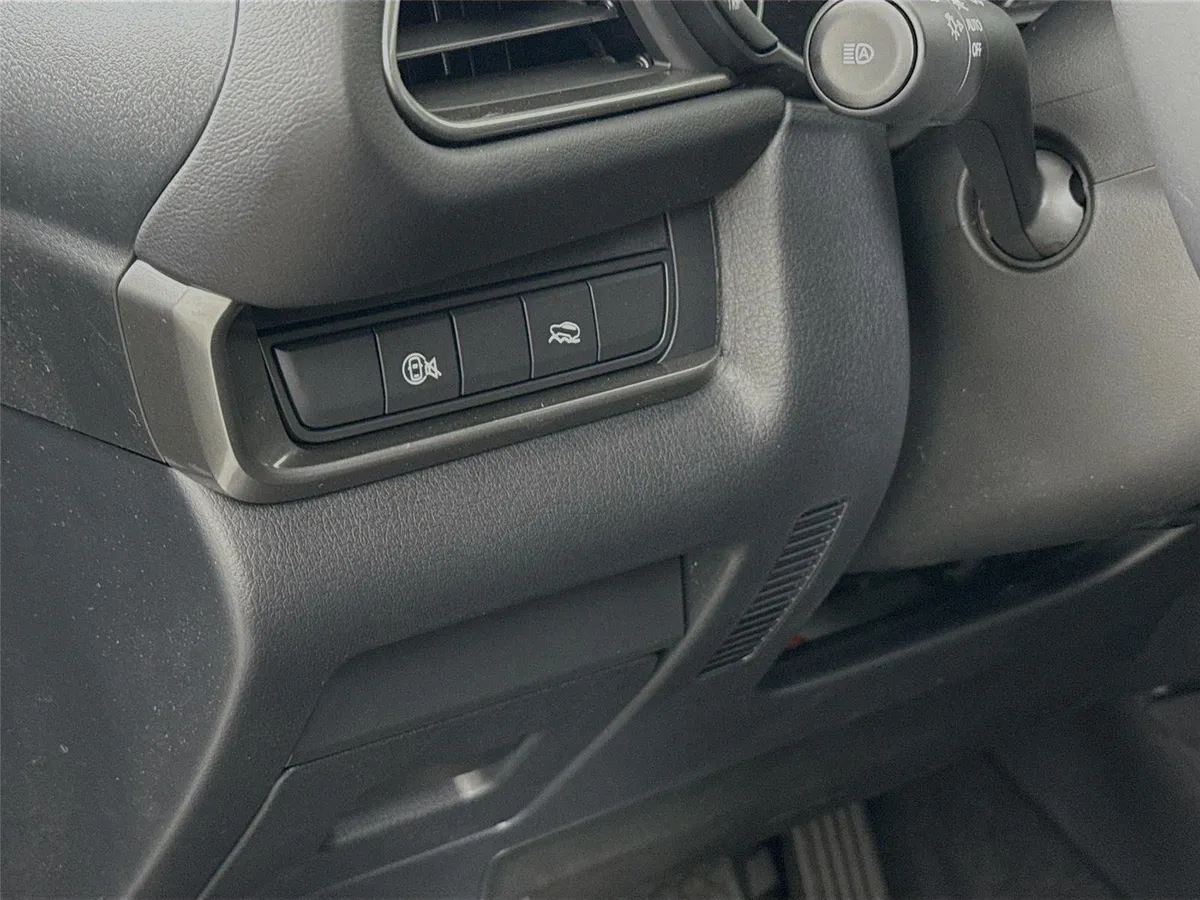 2025 Mazda CX-30 2.5 S Select Sport thumbnail 14