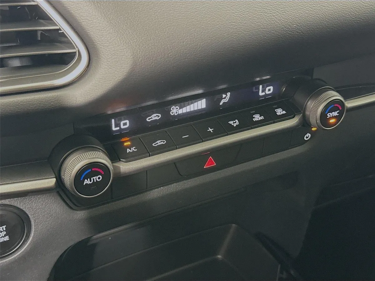 2025 Mazda CX-30 2.5 S Select Sport thumbnail 24