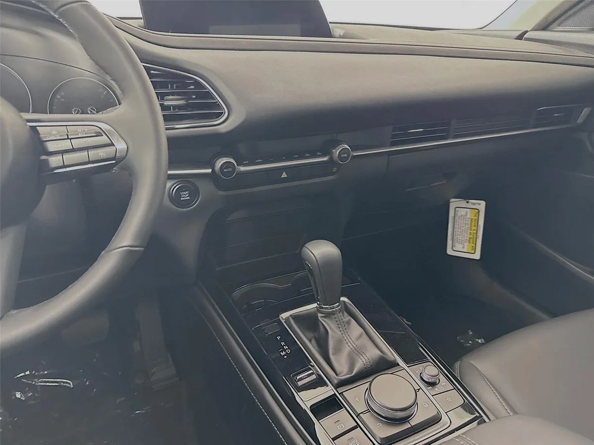 2025 Mazda CX-30 2.5 S Select Sport thumbnail 32