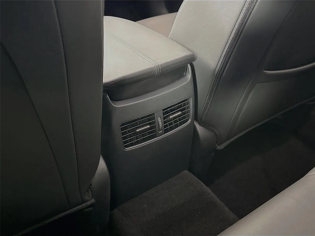 2025 Mazda CX-30 2.5 S Select Sport thumbnail 35