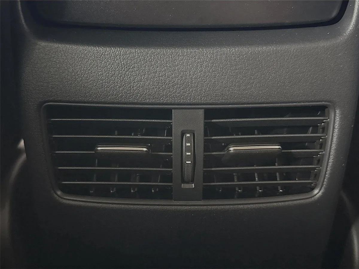 2025 Mazda CX-30 2.5 S Select Sport thumbnail 36