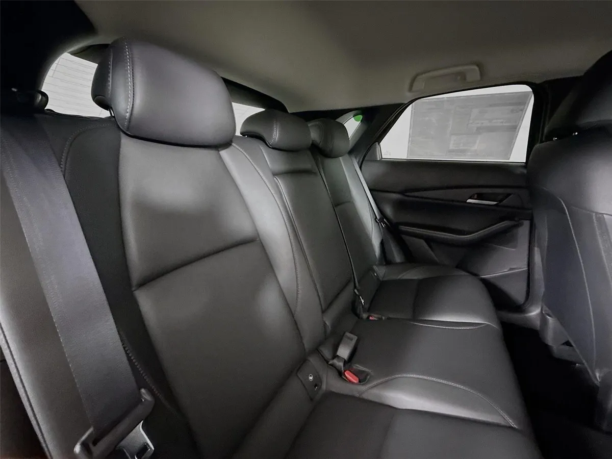 2025 Mazda CX-30 2.5 S Select Sport thumbnail 38