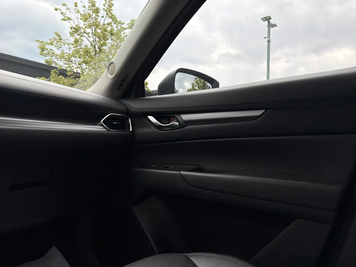 2025 Mazda CX-5 2.5 S Preferred Package thumbnail 24