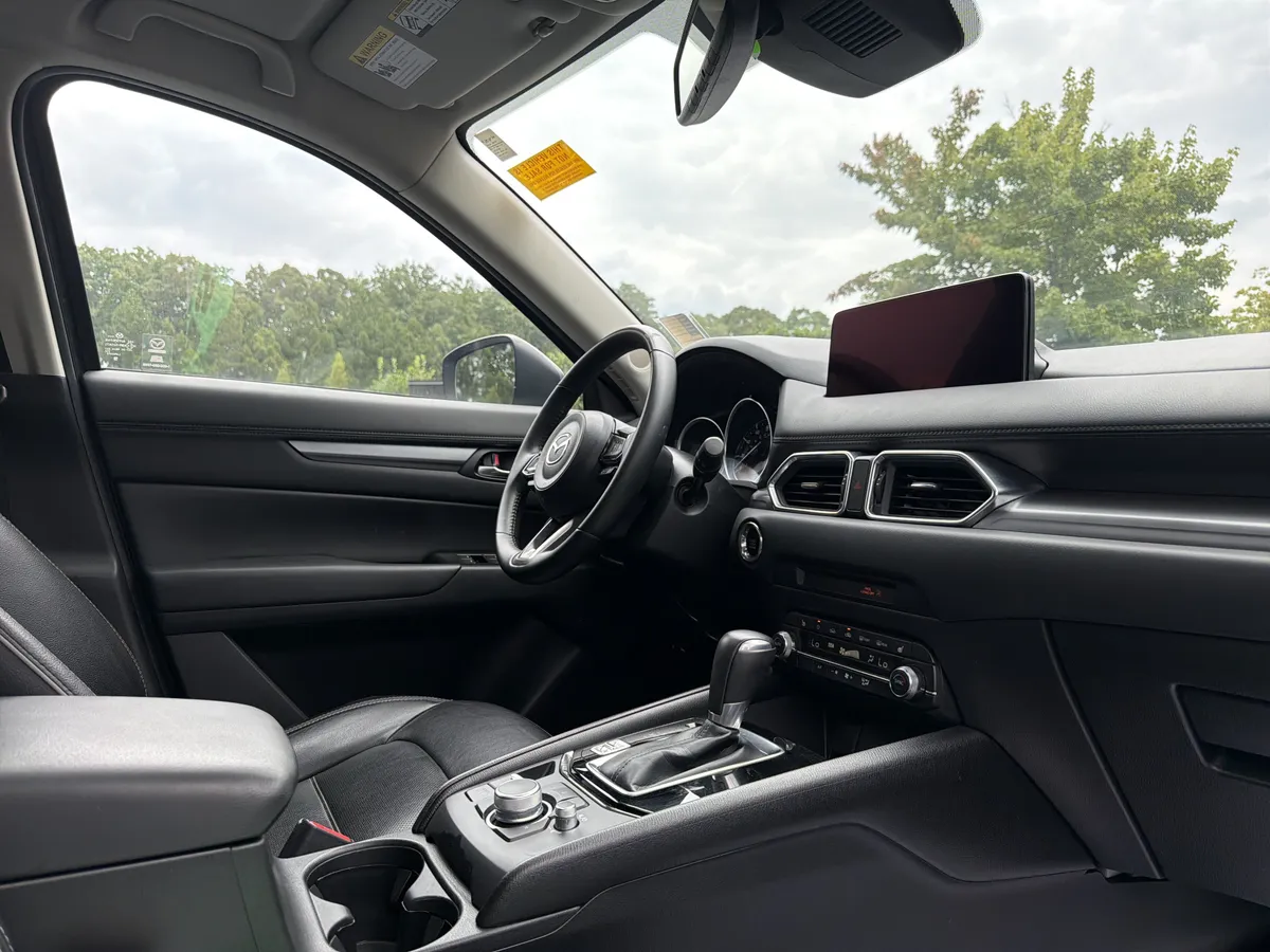 2025 Mazda CX-5 2.5 S Preferred Package thumbnail 5