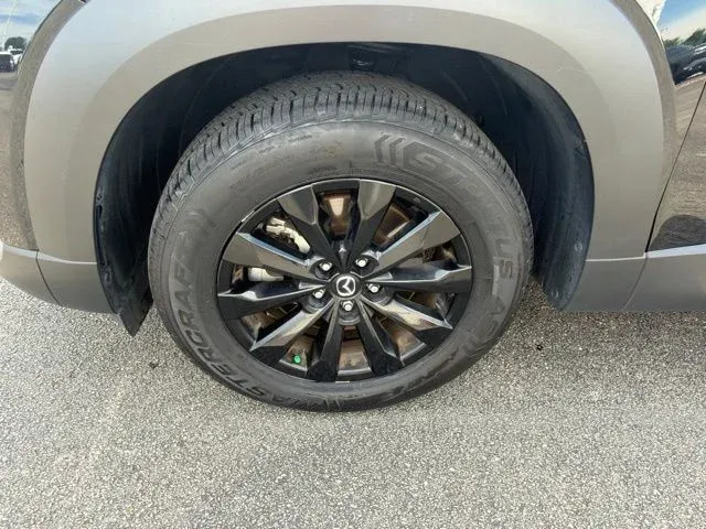 2025 Mazda CX-50 2.5 S Preferred Package thumbnail 5