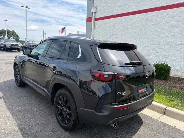 2025 Mazda CX-50 2.5 S Preferred Package thumbnail 7