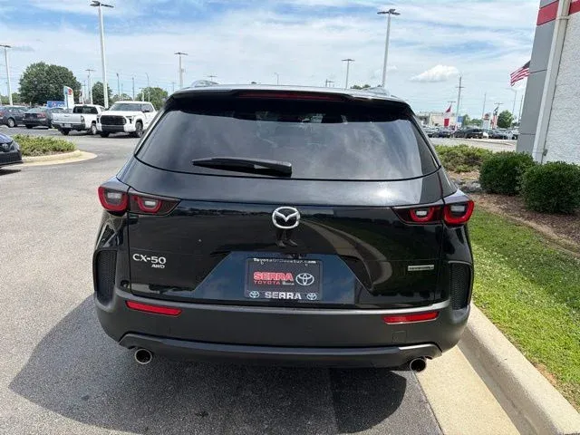 2025 Mazda CX-50 2.5 S Preferred Package thumbnail 8