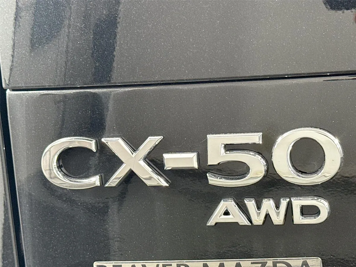 2025 Mazda CX-50 2.5 S Preferred Package thumbnail 11
