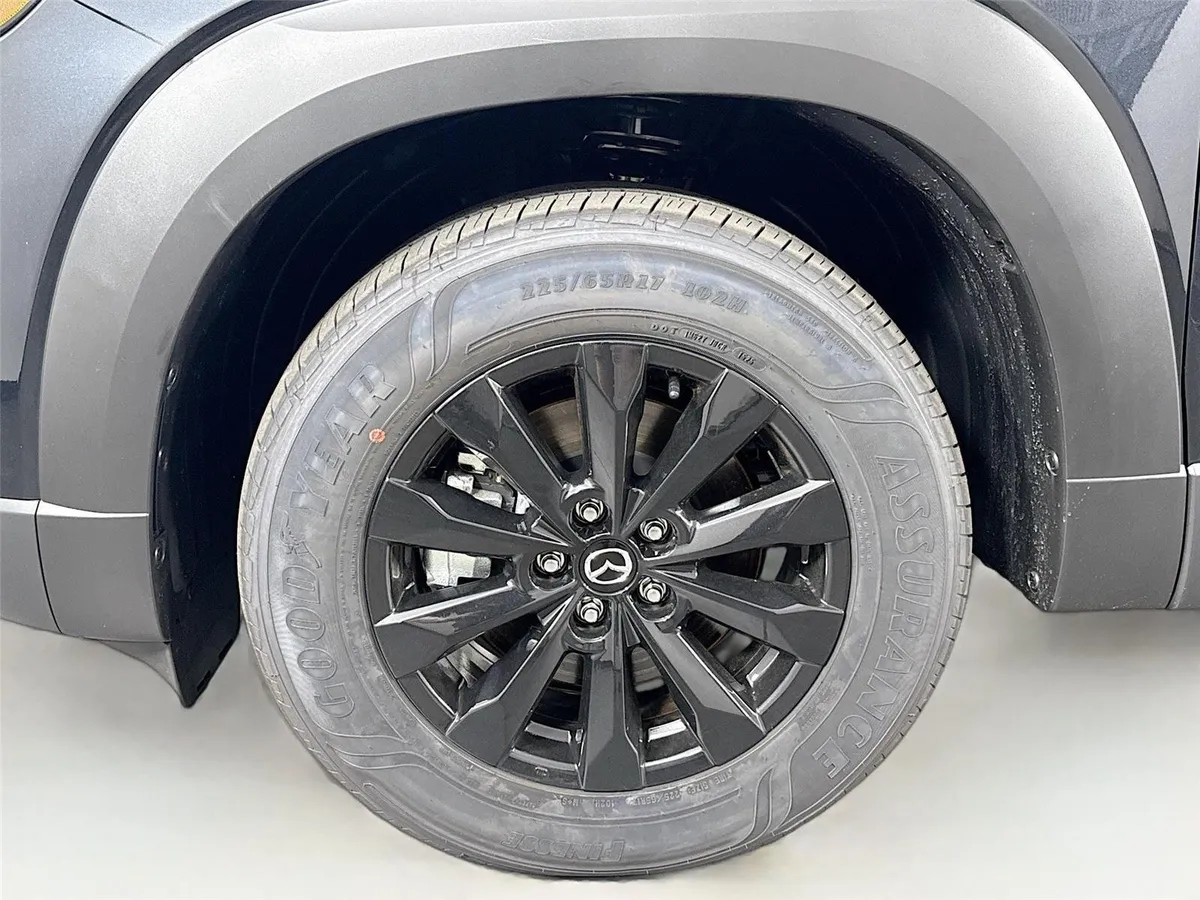 2025 Mazda CX-50 2.5 S Preferred Package thumbnail 12