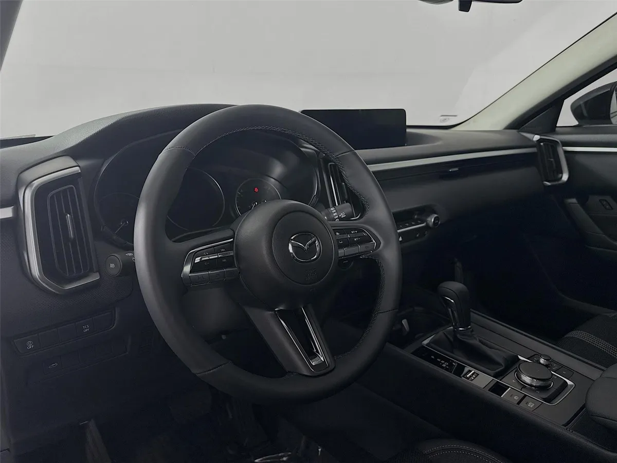2025 Mazda CX-50 2.5 S Preferred Package thumbnail 13