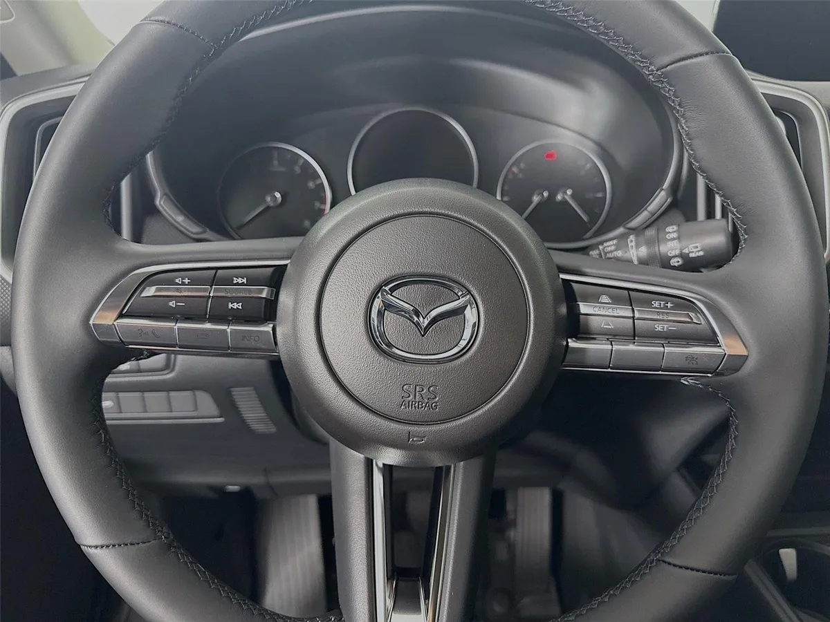 2025 Mazda CX-50 2.5 S Preferred Package thumbnail 16