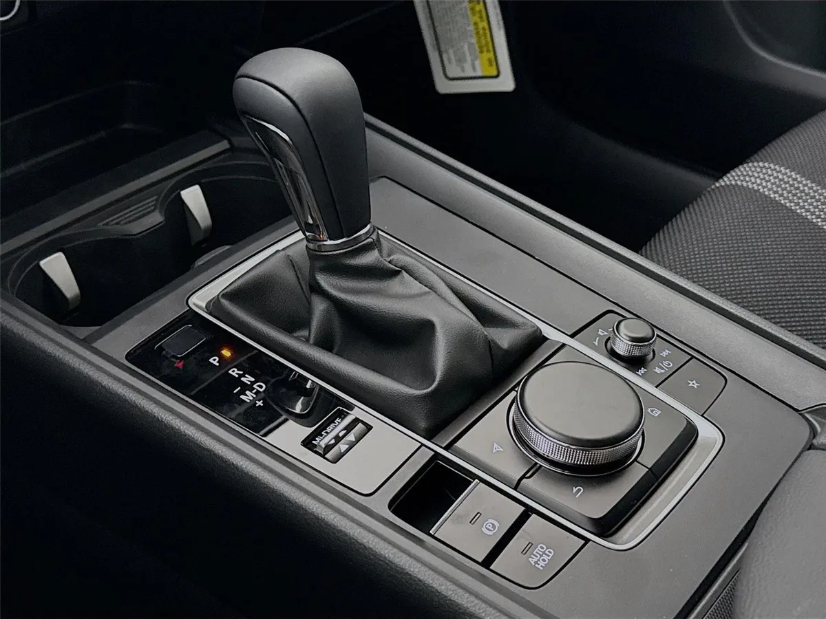 2025 Mazda CX-50 2.5 S Preferred Package thumbnail 26