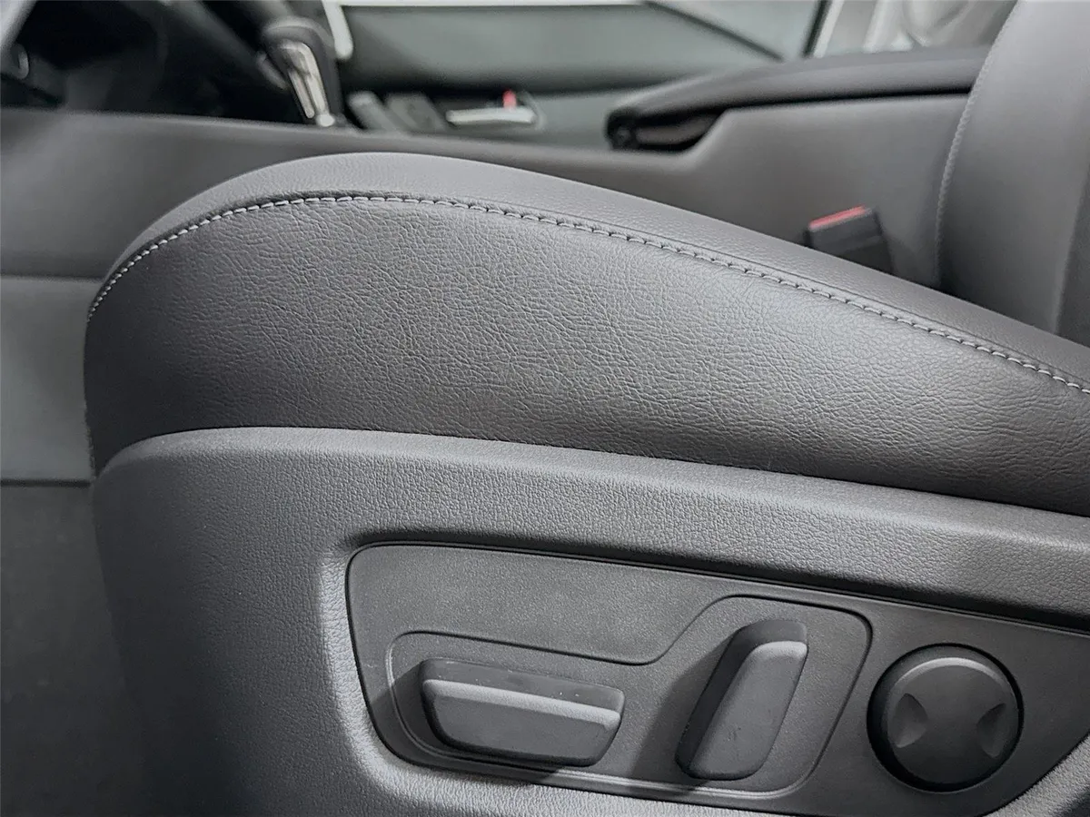 2025 Mazda CX-50 2.5 S Preferred Package thumbnail 29