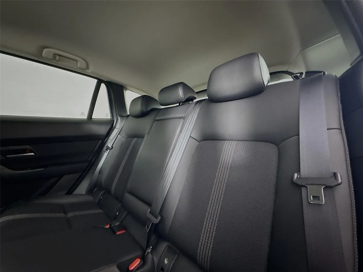 2025 Mazda CX-50 2.5 S Preferred Package thumbnail 31