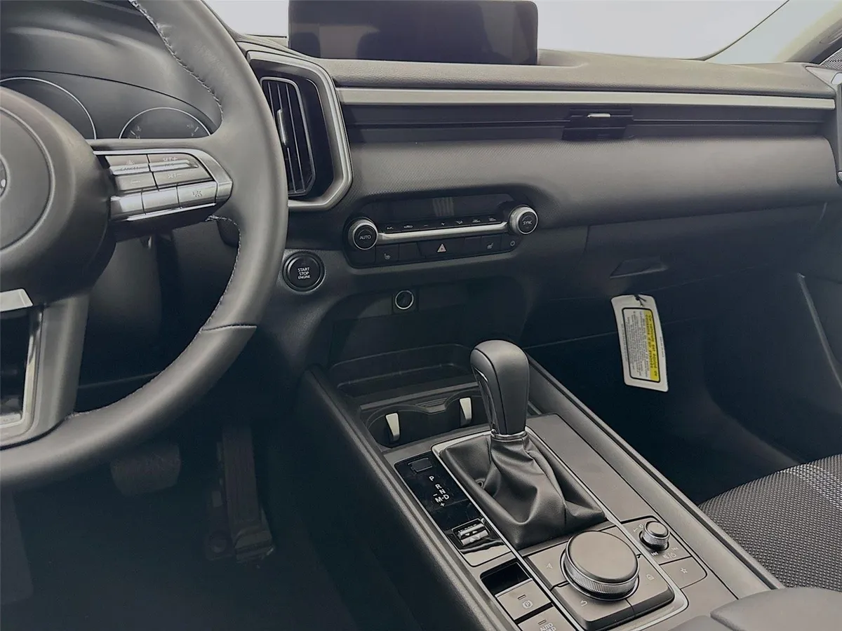 2025 Mazda CX-50 2.5 S Preferred Package thumbnail 33