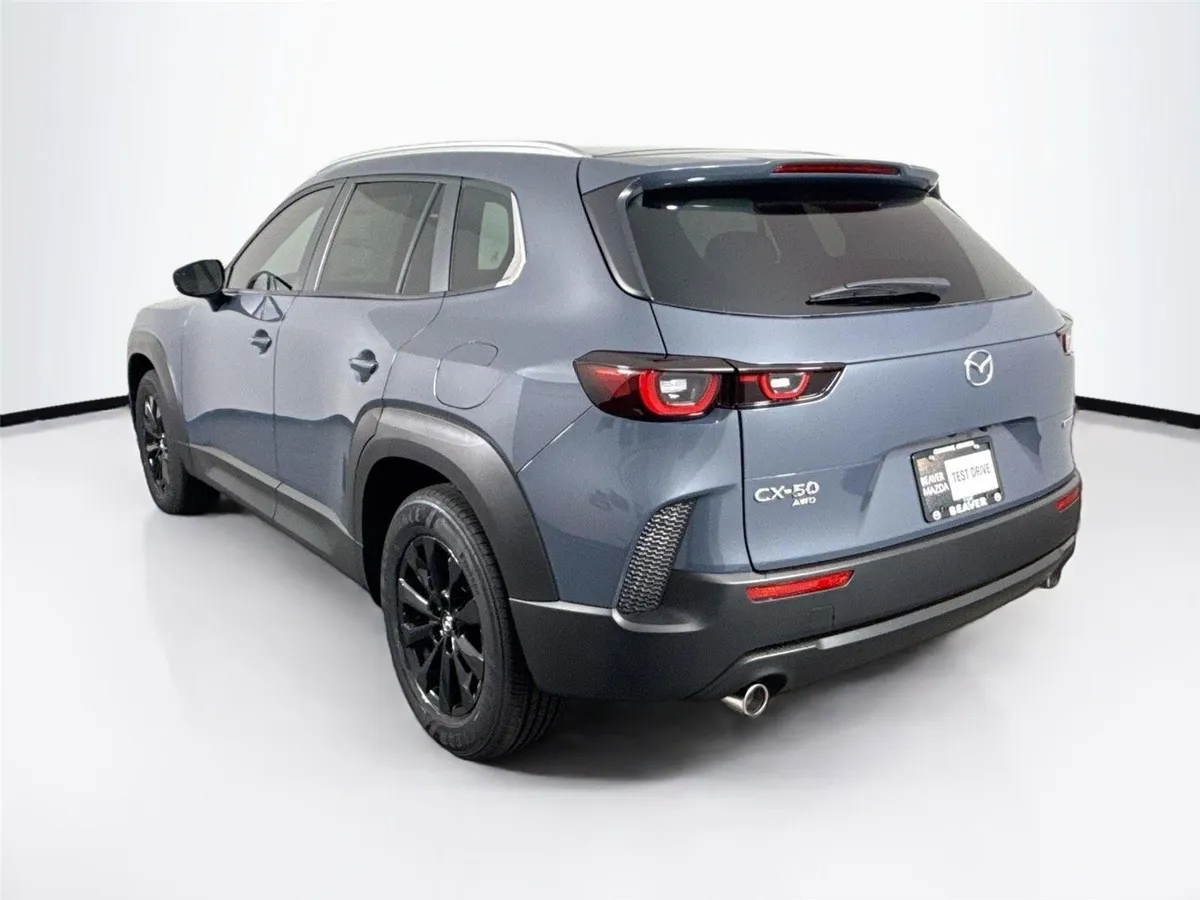 2025 Mazda CX-50 2.5 S Preferred Package thumbnail 8
