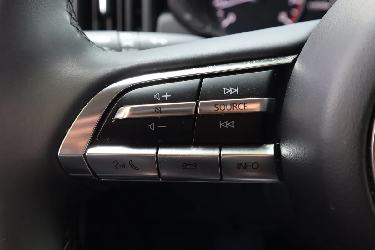 2025 Mazda CX-50 2.5 S Premium Plus Package thumbnail 17