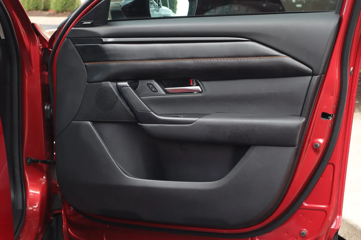 2025 Mazda CX-50 2.5 S Premium Plus Package thumbnail 27