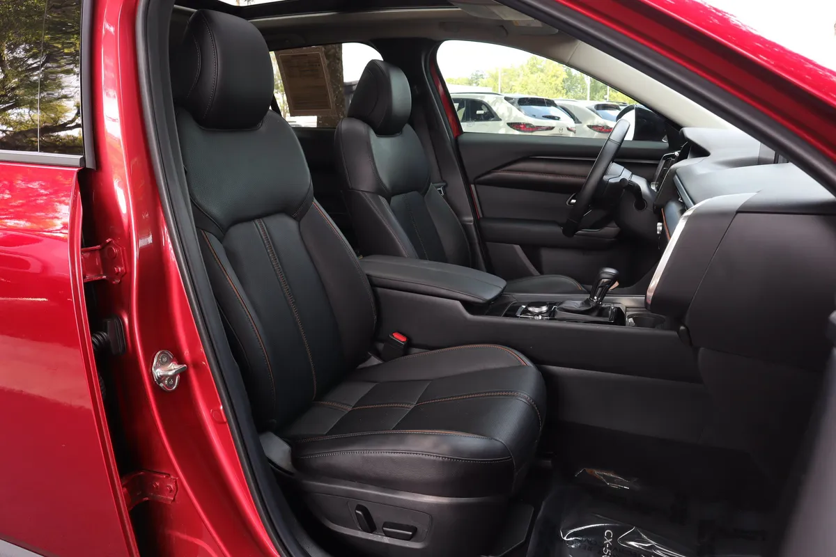 2025 Mazda CX-50 2.5 S Premium Plus Package thumbnail 28