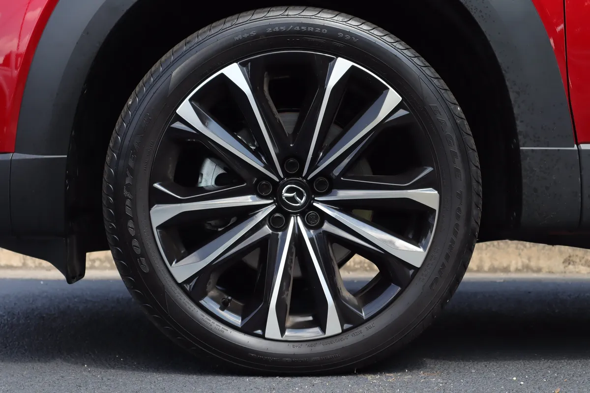 2025 Mazda CX-50 2.5 S Premium Plus Package thumbnail 5