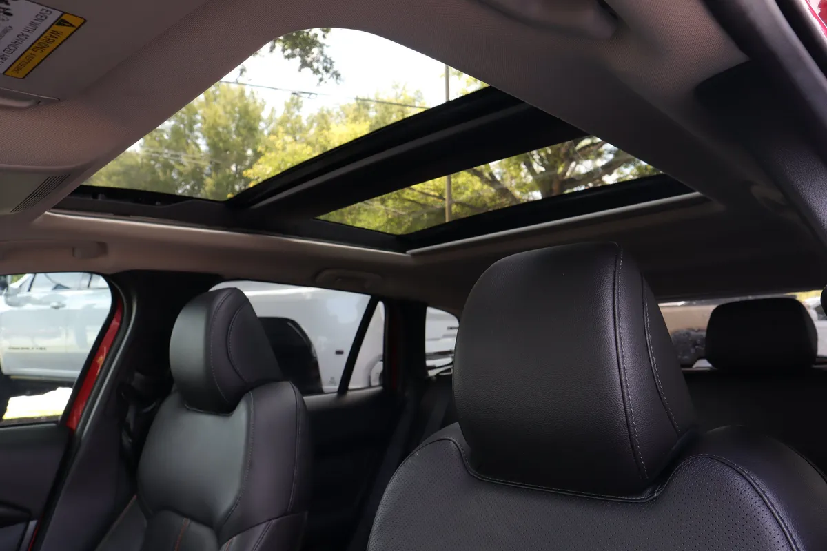 2025 Mazda CX-50 2.5 S Premium Plus Package thumbnail 7