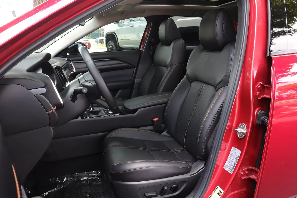 2025 Mazda CX-50 2.5 S Premium Plus Package thumbnail 8