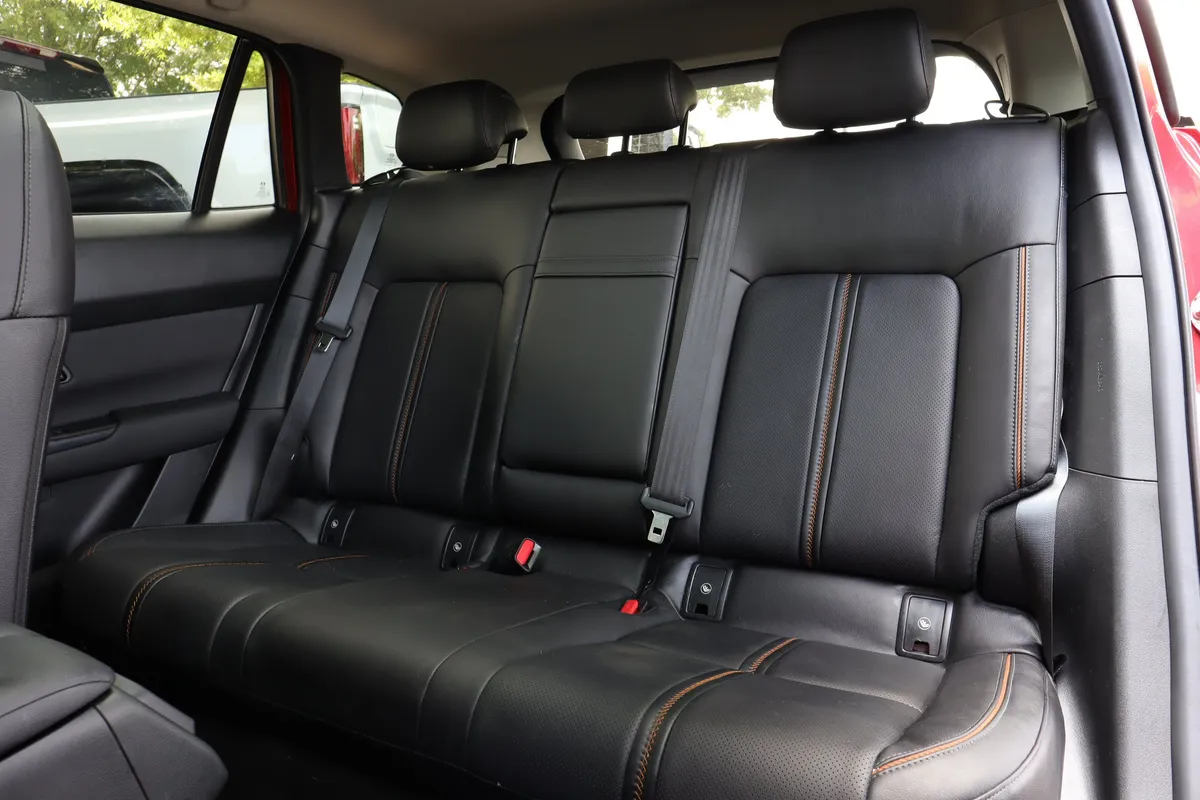 2025 Mazda CX-50 2.5 S Premium Plus Package thumbnail 9
