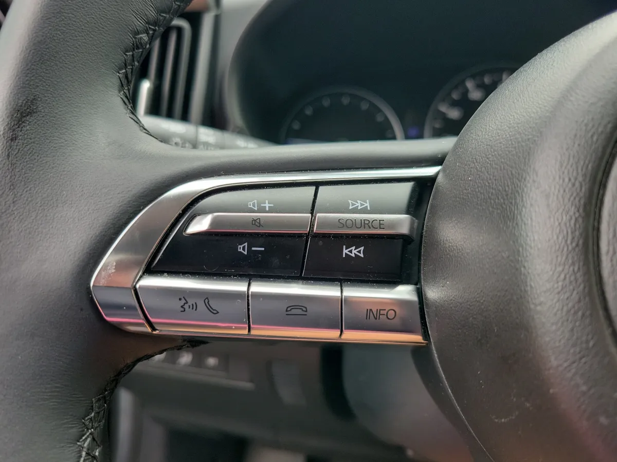 2025 Mazda CX-50 Hybrid Premium Package thumbnail 13