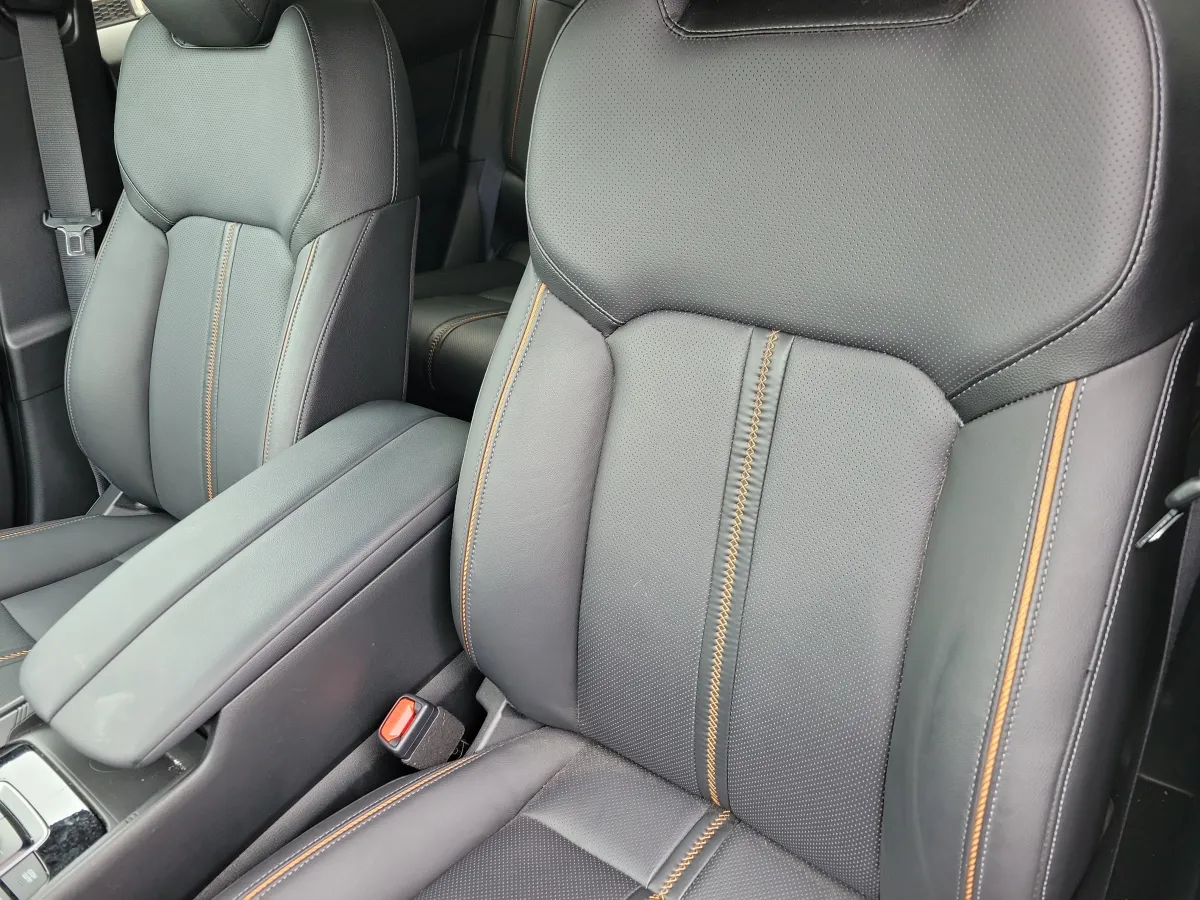 2025 Mazda CX-50 Hybrid Premium Package thumbnail 6